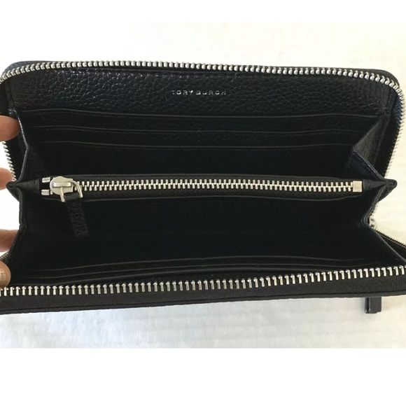 New Tory Burch Britten zip continental wallet Pebble Leather Black gold hardware - Picture 5 of 7